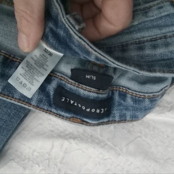 Areopostale Men Jeans Size 32 X 30 Blue Slim Straight Blasted Destressed Demin - Picture 2 of 3